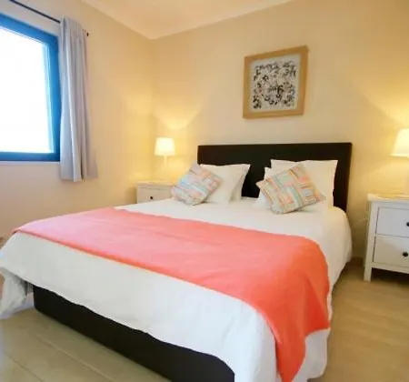 Sleeps 6 Air Con Wifi T689260 *
